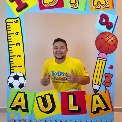 MOLDURA GIGANTE 1º DIA DE AULA