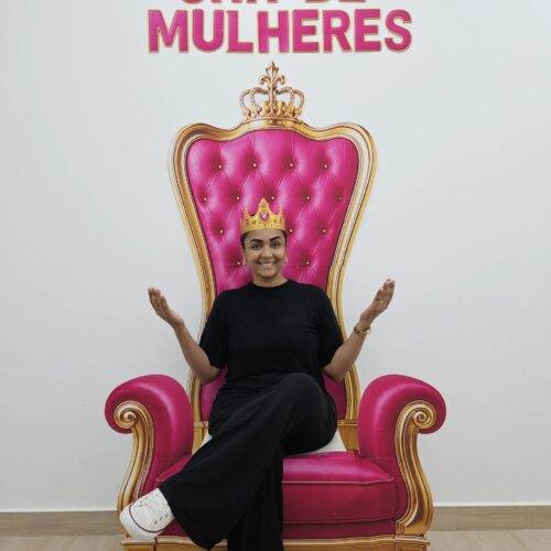 TRONO ROSA + LETRAS