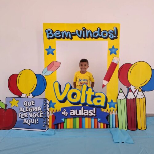 MOLDURA GIGANTE VOLTA ÀS AULAS