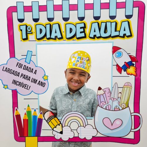 1º DIA DE AULA (MOLDURA DE FOTO COROA LEMBRANCINHA)