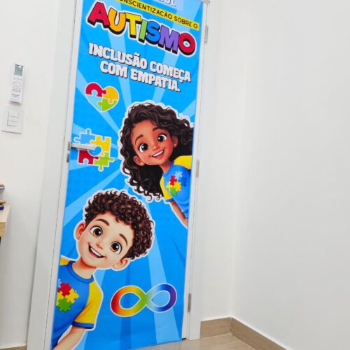 CARTAZ DE PORTA - ABRIL AZUL