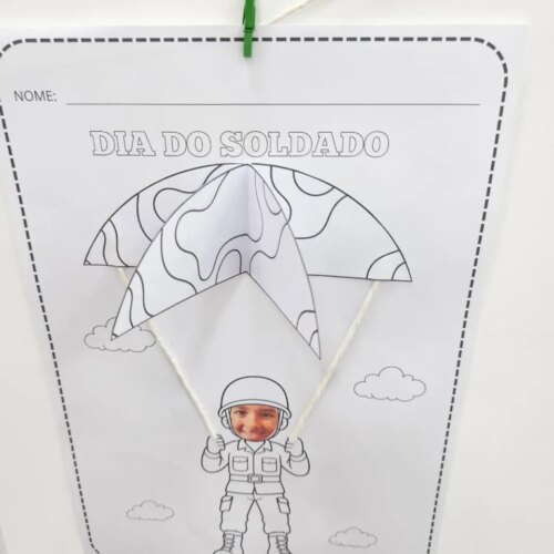 DIA DO SOLDADO - PARAQUEDAS E CARTÃO INTERATIVO